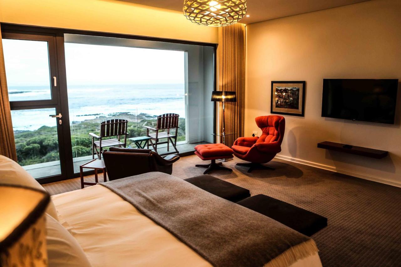 Schulphoek Seafront House Hermanus Exterior foto A room at the Oyster Box