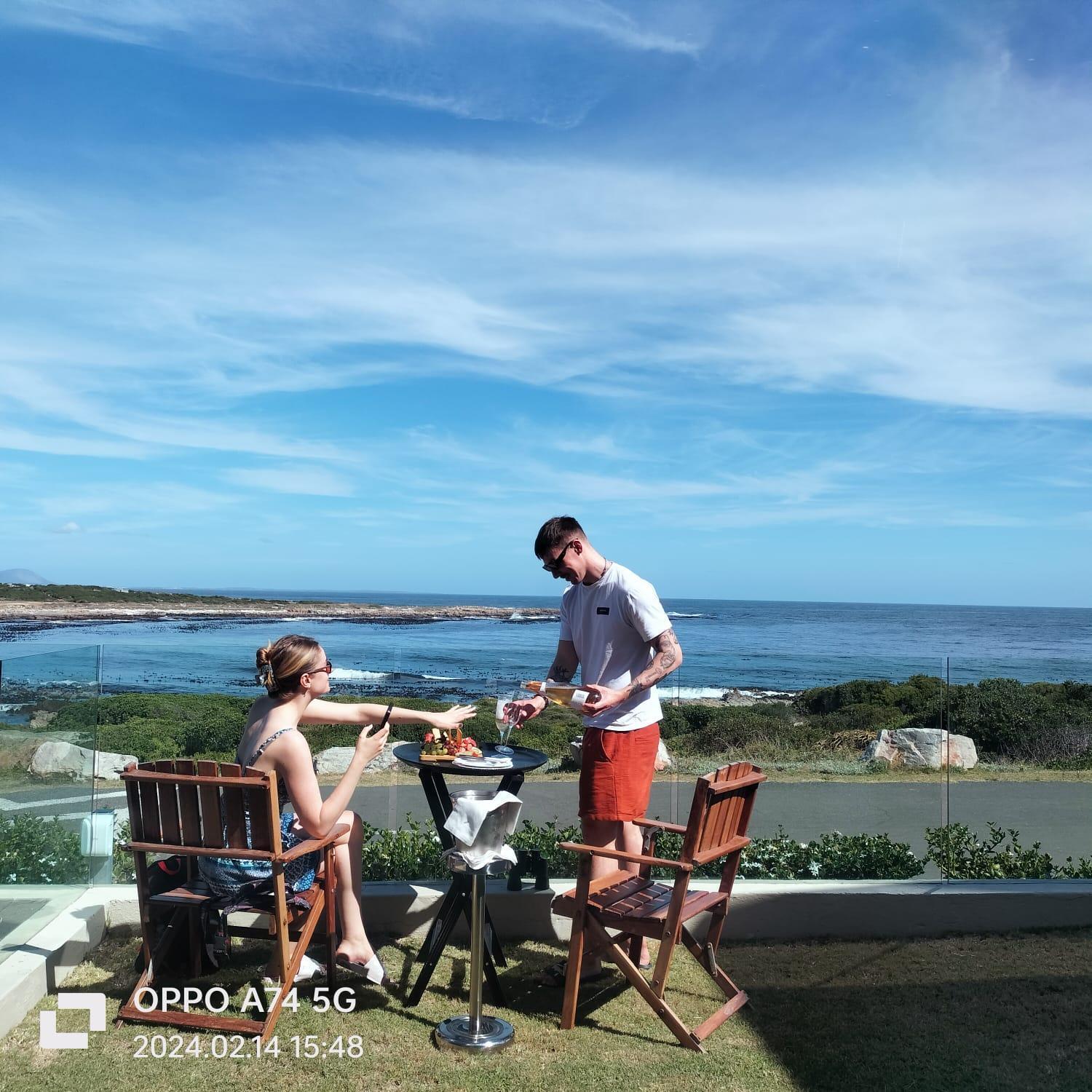 Schulphoek Seafront House Hermanus Exterior foto A braai in Hermanus, South Africa