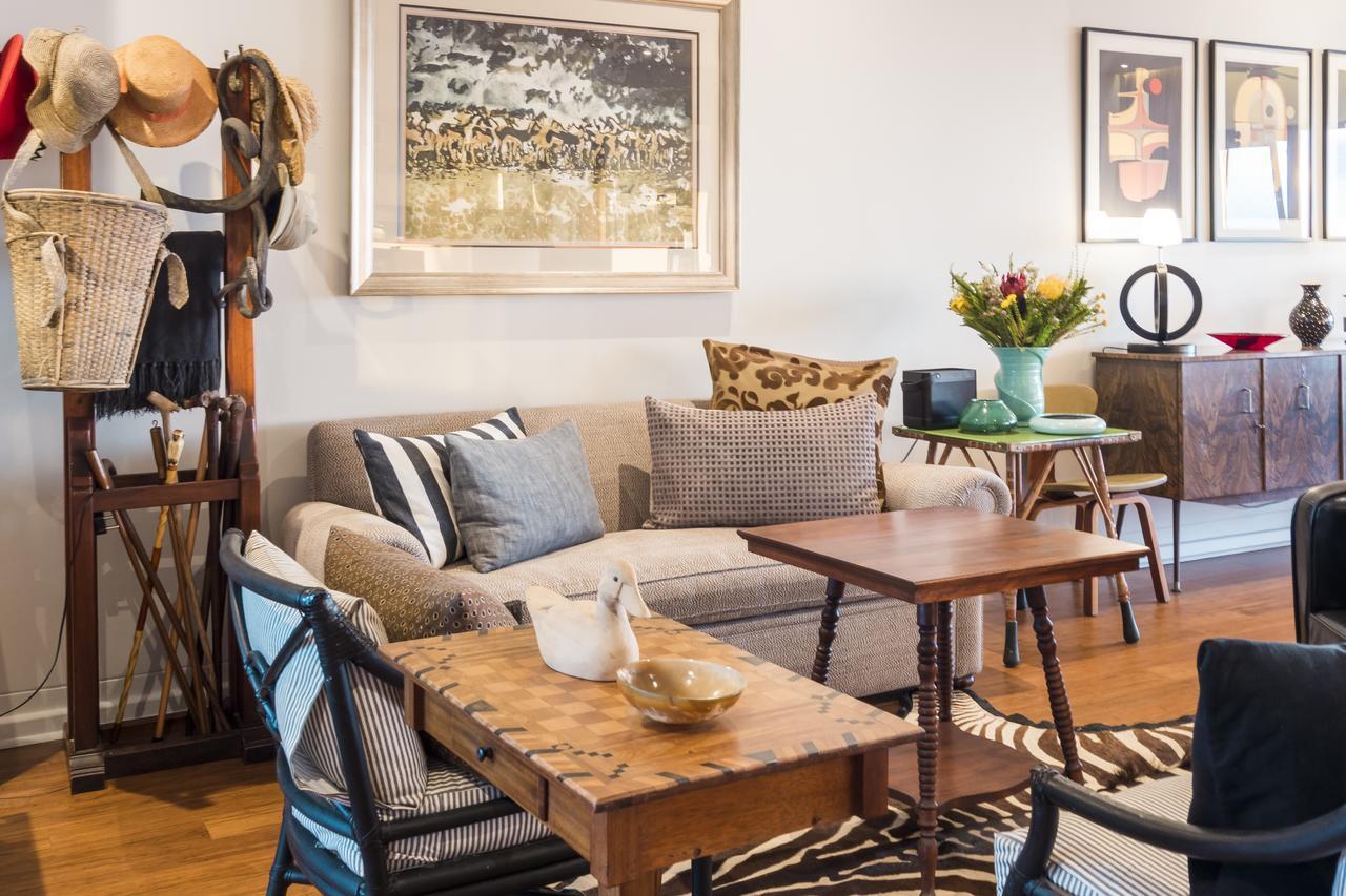 Schulphoek Seafront House Hermanus Exterior foto A living room in a home
