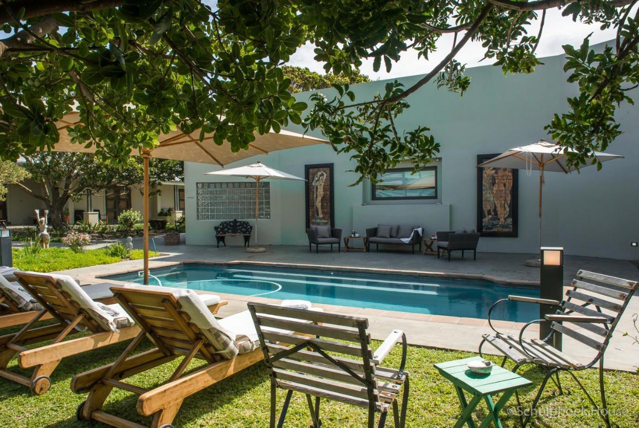 Schulphoek Seafront House Hermanus Exterior foto The swimming pool at the hotel